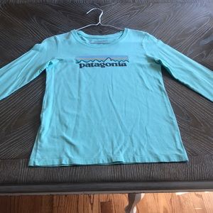 Girls Patagonia Long-Sleeved shirt